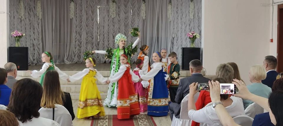 В Городском дворце культуры железнодорожников состоялось торжественное мероприятие, посвящённое Дню социального работника В Городском дворце культуры железнодорожников состоялось торжественное мероприятие, посвящённое Дню социального работника