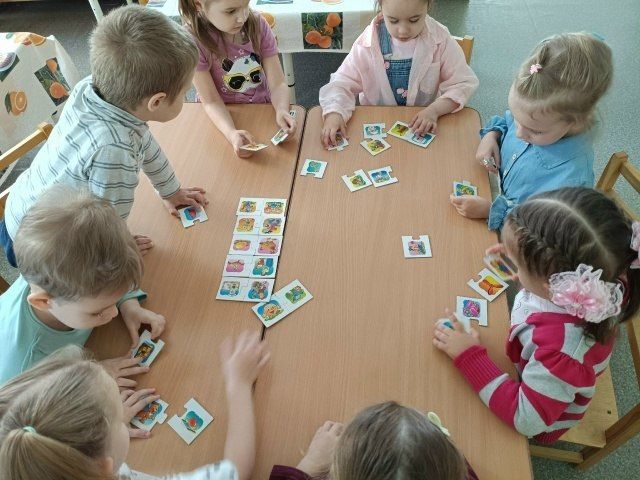В МБДОУ-детский сад №12 «Дюймовочка» прошёл удивительный день, полный чудес и волшебства – Международный день Сказок В МБДОУ-детский сад №12 «Дюймовочка» прошёл удивительный день, полный чудес и волшебства – Международный день Сказок