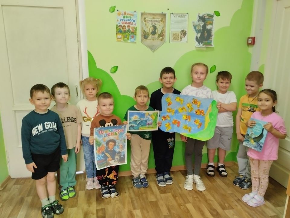 8 июня 2026 года в МБДОУ № 17 «Светлячок» в старшей группе компенсирующей направленности для детей с ТНР (воспитатели: Лучковская Л.Ю., Беленькая И.С.), царила настоящая сказочная атмосфера! Завершили проект «Сказочный мир... 8 июня 2026 года в МБДОУ № 17 «Светлячок» в старшей группе компенсирующей направленности для детей с ТНР (воспитатели: Лучковская Л.Ю., Беленькая И.С.), царила настоящая сказочная атмосфера! Завершили проект «Сказочный мир...