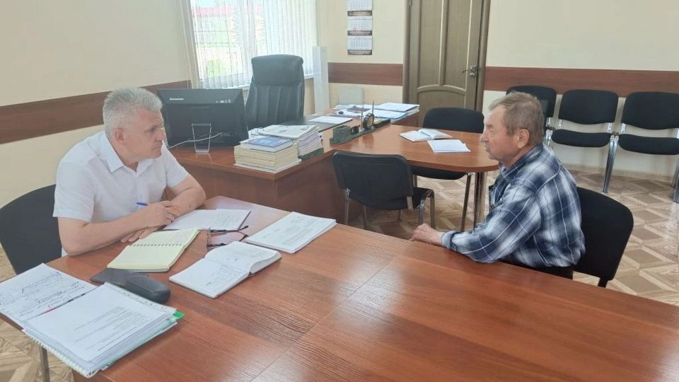 Глава администрации района Михаил Ходин провел личный прием граждан