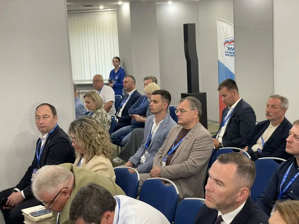 Брянцы принимают участие в круглых стола итогового форума «Есть результат» Брянцы принимают участие в круглых стола итогового форума «Есть результат»
