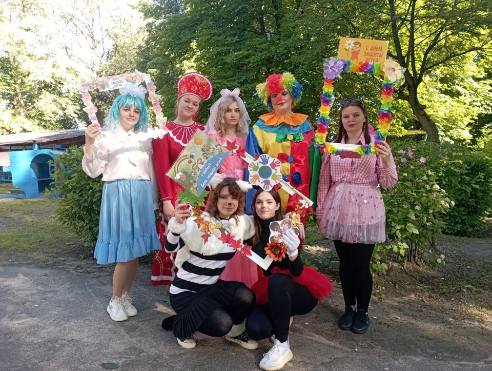 В первый день лета детский сад № 26 «Ласточка» превратился в настоящую сказку! Педагоги совместно со студентами педагогического колледжа организовали для ребят яркое и незабываемое мероприятие, посвящённое Международному дню...
