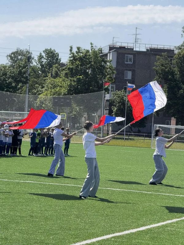 В Брянске почтили память павших воинов открытием турнира по мини-футболу В Брянске почтили память павших воинов открытием турнира по мини-футболу