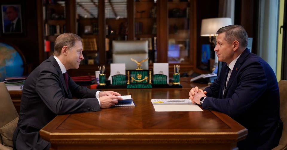 Денис Мантуров встретился с врио губернатора Брянской области Егором Ковальчуком