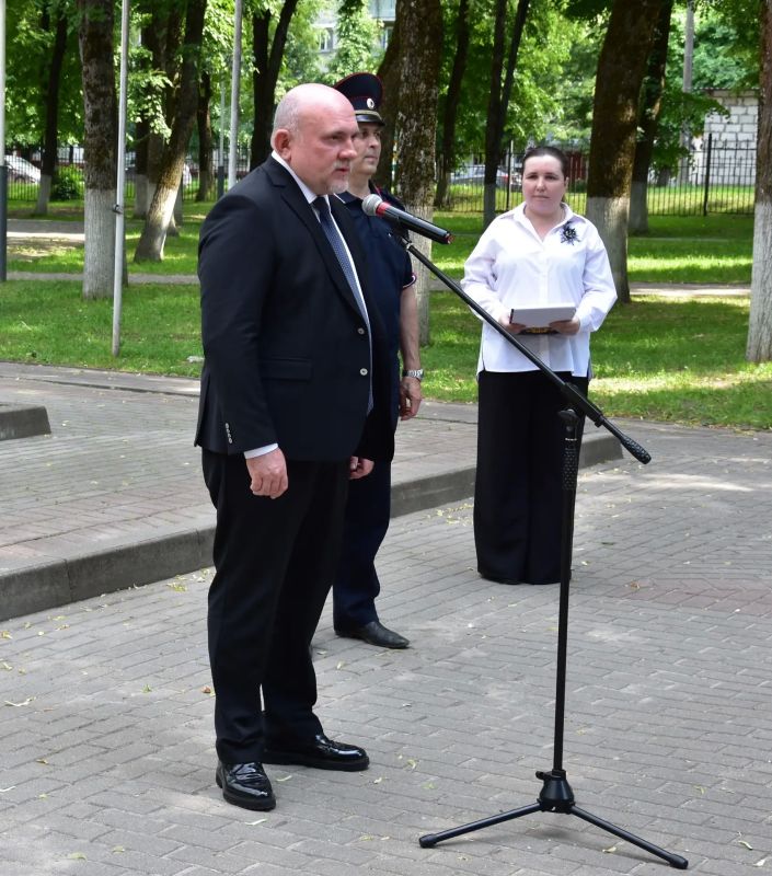 В городе Дятьково прошел торжественный митинг ко Дню России! В городе Дятьково прошел торжественный митинг ко Дню России!