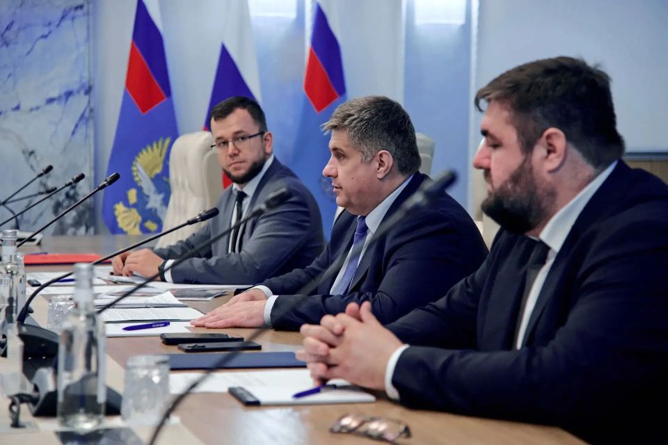 Егор Ковальчук: На рабочей встрече с. руководителем Федерального дорожного агентства Романом Витальевичем Новиковым Егор Ковальчук: На рабочей встрече с. руководителем Федерального дорожного агентства Романом Витальевичем Новиковым