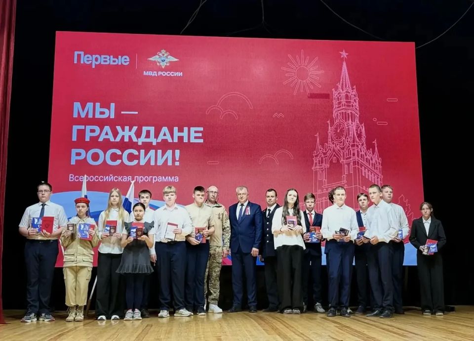 Сегодняшний день был наполнен особенными событиями, посвященными наступающему Дню России Сегодняшний день был наполнен особенными событиями, посвященными наступающему Дню России