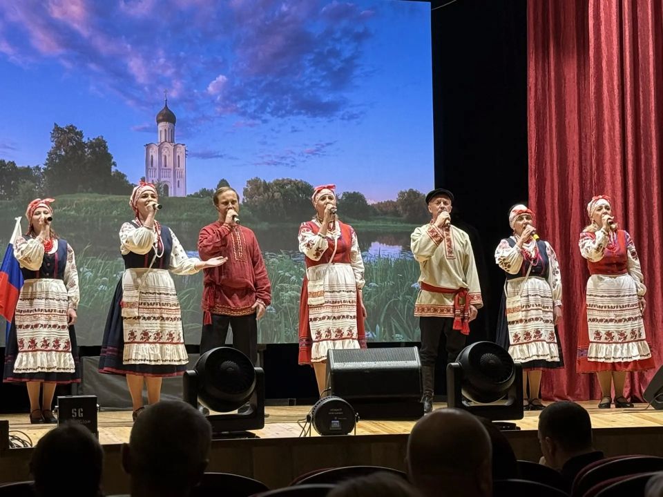 Сегодняшний день был наполнен особенными событиями, посвященными наступающему Дню России Сегодняшний день был наполнен особенными событиями, посвященными наступающему Дню России