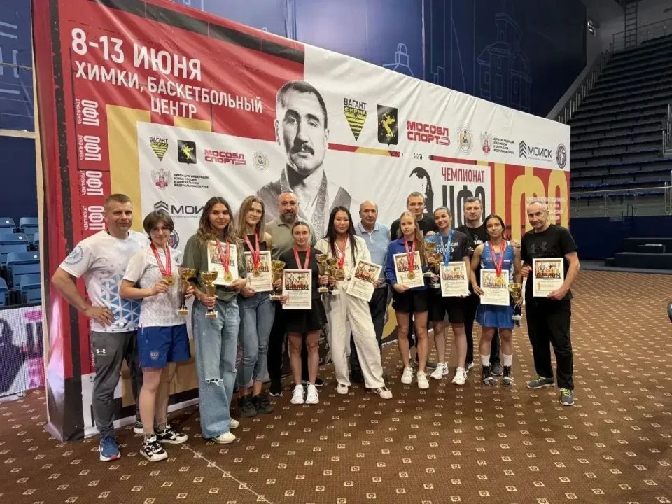 Брянска спортсменка Елена Жиляева стала чемпионкой ЦФО России по боксу среди женщин Брянска спортсменка Елена Жиляева стала чемпионкой ЦФО России по боксу среди женщин