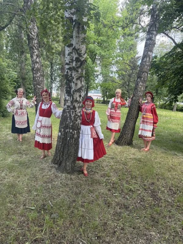 Фолк-группа «Кладезь» с триумфом вернулась с международного фестиваля! Фолк-группа «Кладезь» с триумфом вернулась с международного фестиваля!