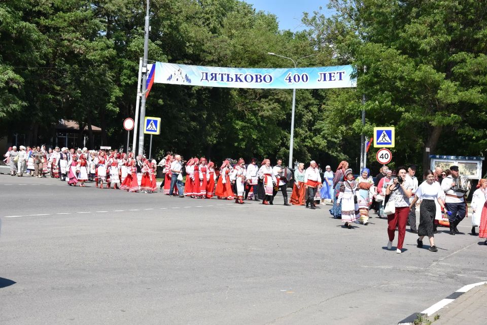 В городе Дятьково состоялось открытие IX Межрегионального фольклорного фестиваля «Деснянский хоровод»! В городе Дятьково состоялось открытие IX Межрегионального фольклорного фестиваля «Деснянский хоровод»!
