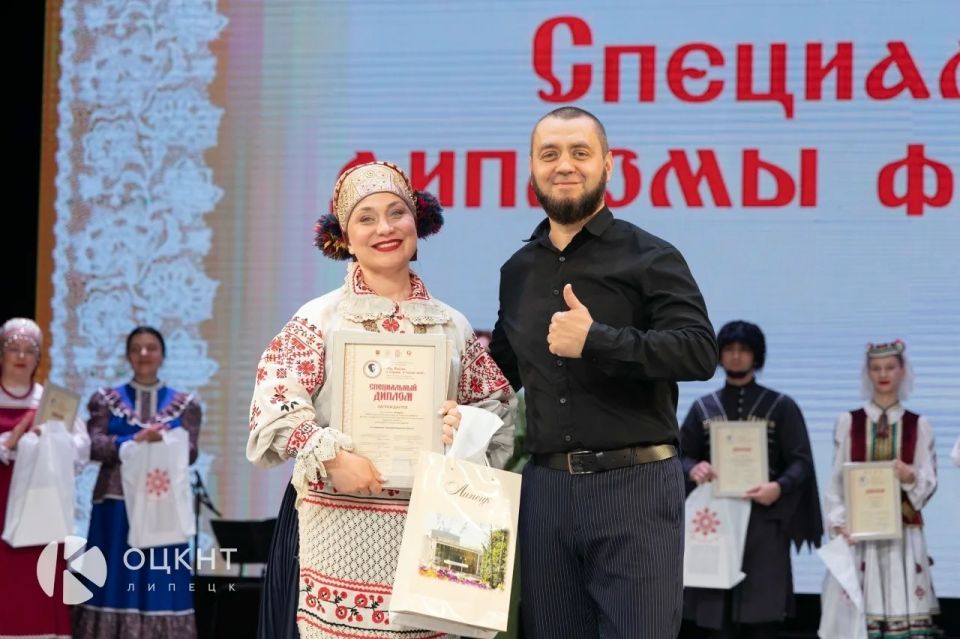 Фолк-группа «Кладезь» с триумфом вернулась с международного фестиваля! Фолк-группа «Кладезь» с триумфом вернулась с международного фестиваля!