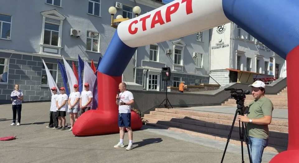 В Брянске легкоатлетический забег посвятили Дню России В Брянске легкоатлетический забег посвятили Дню России