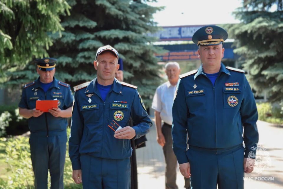 В преддверии Дня России прошло торжественное награждение В преддверии Дня России прошло торжественное награждение
