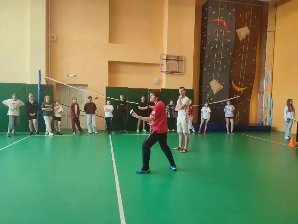 В Брянском лицее прошел мастер-класс по фехтованию В Брянском лицее прошел мастер-класс по фехтованию
