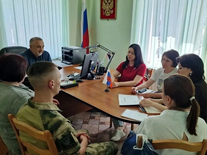 В Брянской области для успешной адаптации ветеранов специальной военной операции к мирной жизни созданы клубы «С заботой о СВОих»