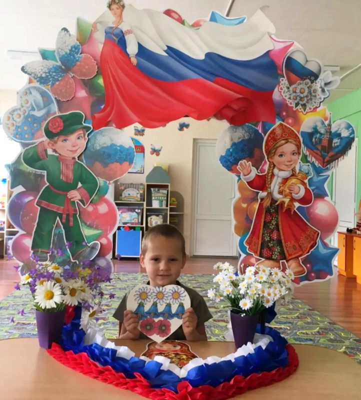 Патриотизм и творчество в дошкольной группе МБОУ -Ардонской СОШ! Патриотизм и творчество в дошкольной группе МБОУ -Ардонской СОШ!