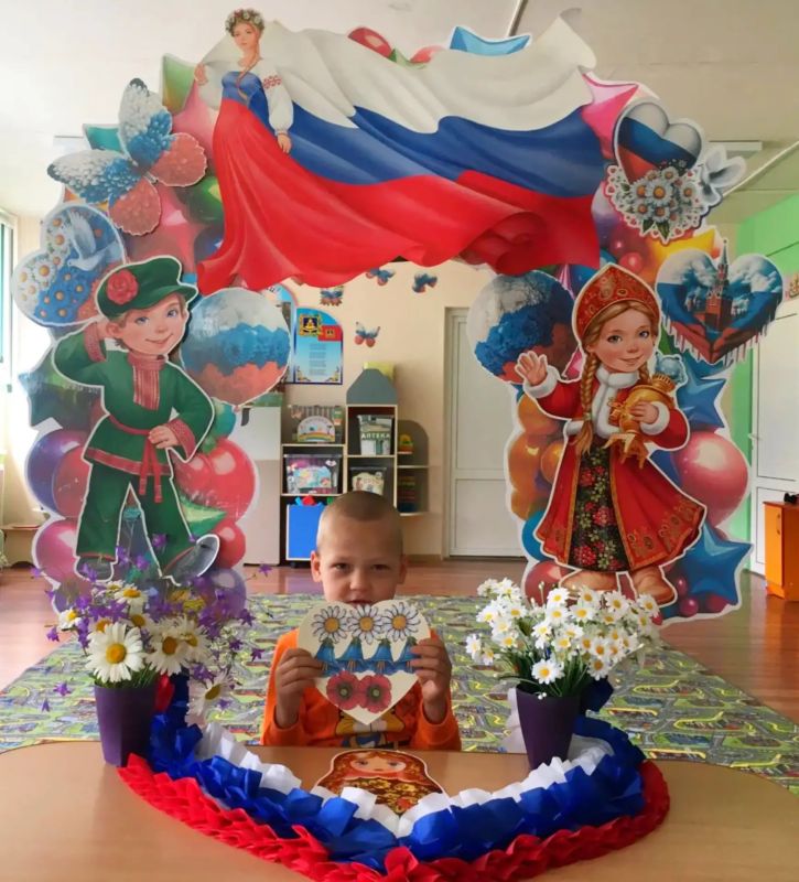 Патриотизм и творчество в дошкольной группе МБОУ -Ардонской СОШ! Патриотизм и творчество в дошкольной группе МБОУ -Ардонской СОШ!