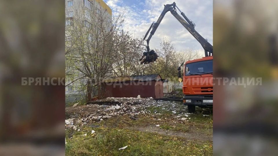 На Володарке в Брянске снесут незаконные гаражи на улицах Ушакова и 12 лет Октября На Володарке в Брянске снесут незаконные гаражи на улицах Ушакова и 12 лет Октября