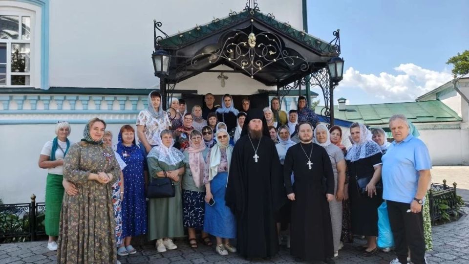 Родители и вдовы защитников Отечества, отдавших жизни за Родину, побывали в духовном путешествии в сердце Татарстана Родители и вдовы защитников Отечества, отдавших жизни за Родину, побывали в духовном путешествии в сердце Татарстана