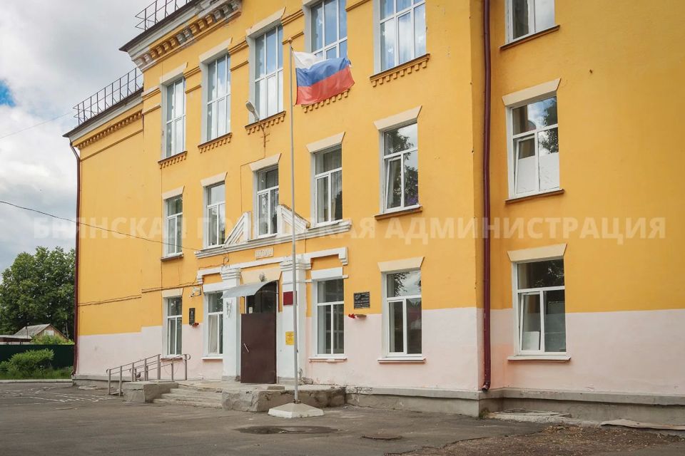 В школе №30 впервые за полвека капитально ремонтируют спортивный зал В школе №30 впервые за полвека капитально ремонтируют спортивный зал