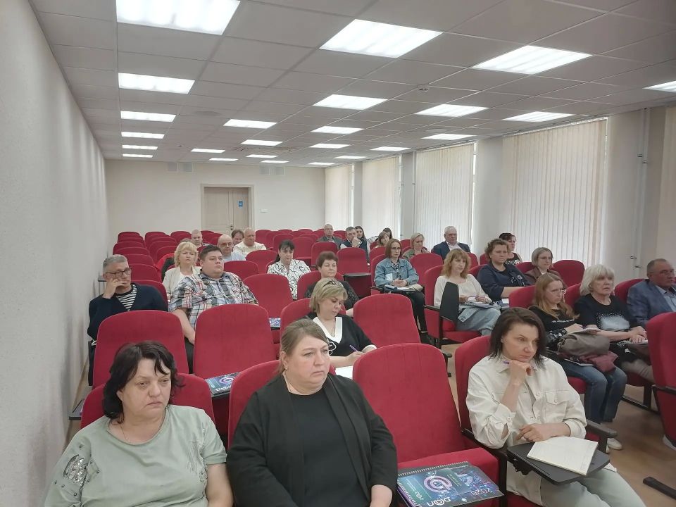 В департаменте образования и науки прошли обучающие семинары по закупкам В департаменте образования и науки прошли обучающие семинары по закупкам