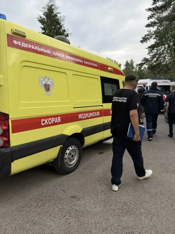 Белорусские медики и бригады федерального Центра медицины катастроф транспортировали всех пострадавших в Республику Беларусь Белорусские медики и бригады федерального Центра медицины катастроф транспортировали всех пострадавших в Республику Беларусь