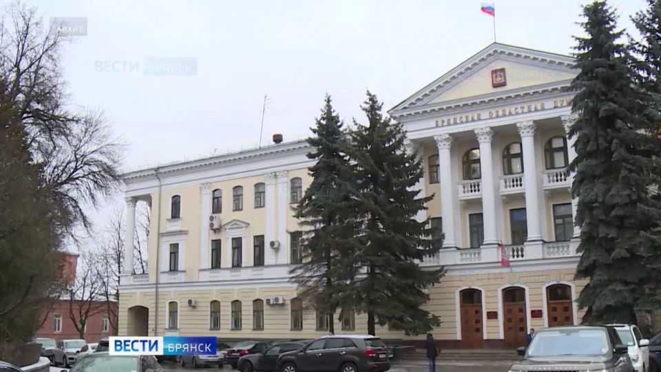 Брянские депутаты соберутся на внеочередном заседании Думы
