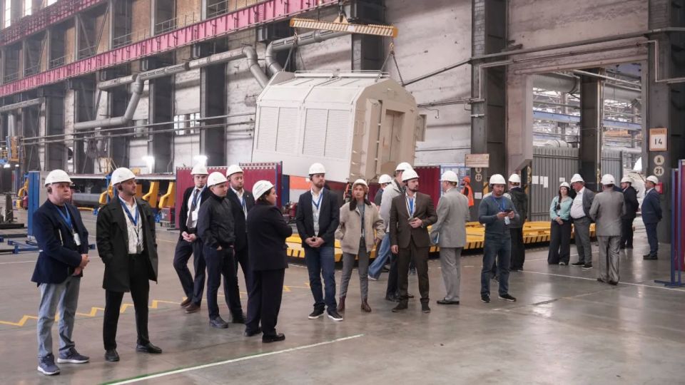 БМЗ поделился опытом развития производства с Railway Systems