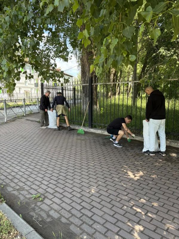 Студенческий пятничник в парке Металлургов Студенческий пятничник в парке Металлургов
