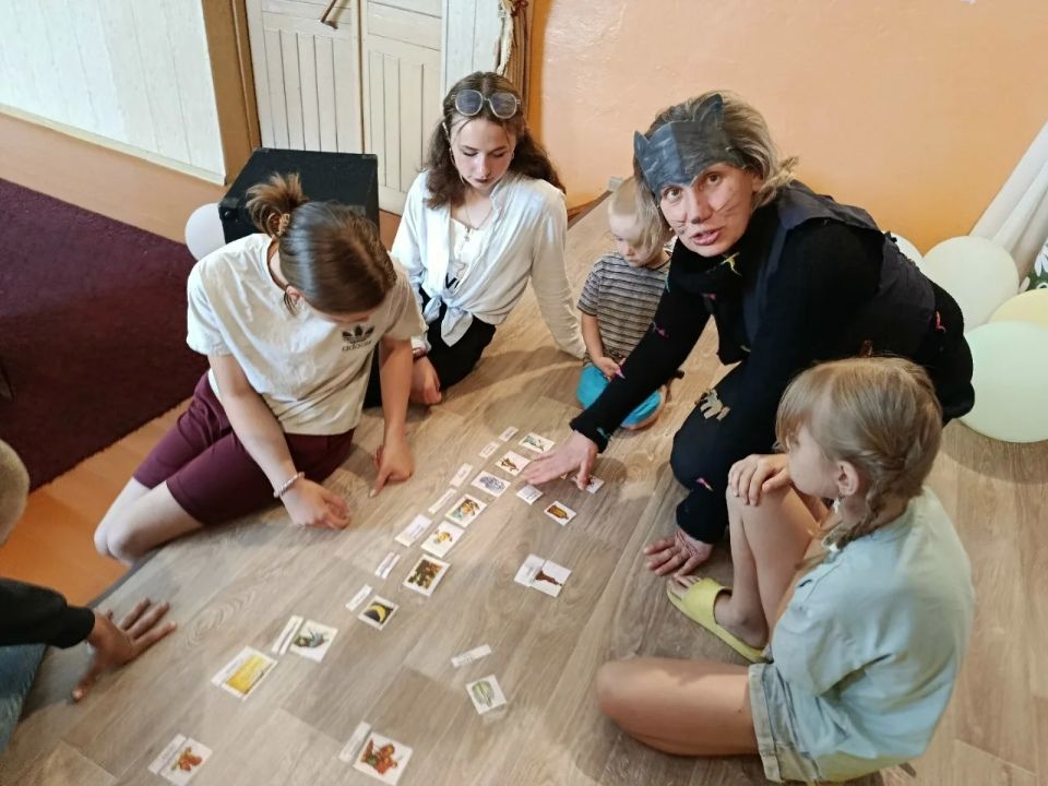 В самом разгаре летние каникулы – радостная пора для детей В самом разгаре летние каникулы – радостная пора для детей