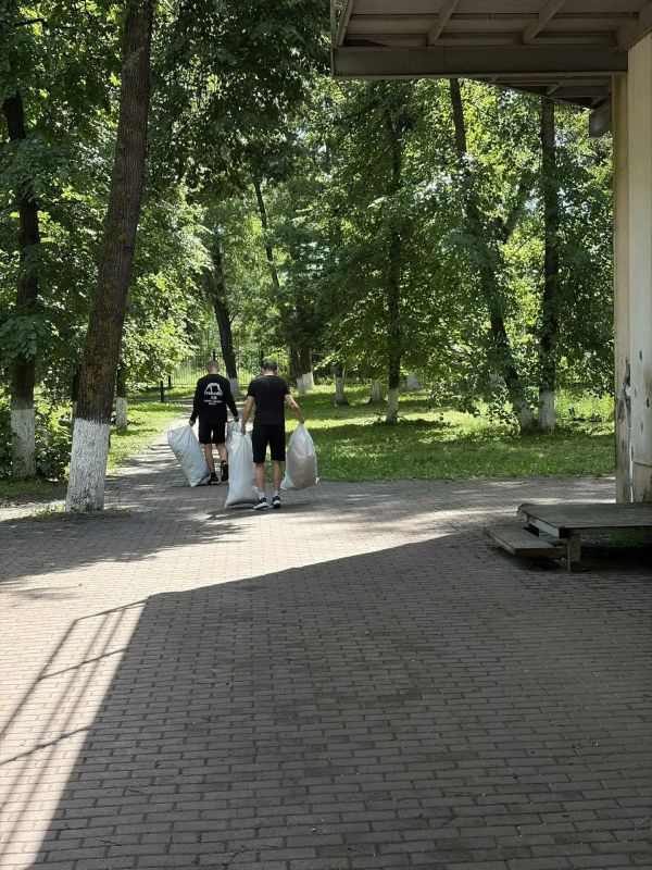 Студенческий пятничник в парке Металлургов Студенческий пятничник в парке Металлургов
