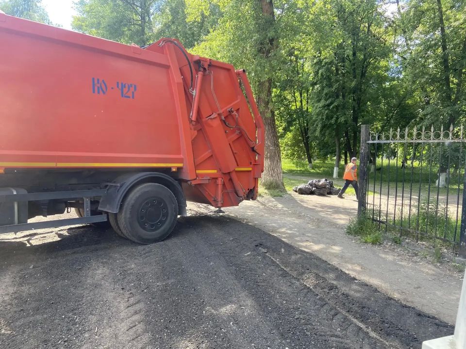Студенческий пятничник в парке Металлургов Студенческий пятничник в парке Металлургов