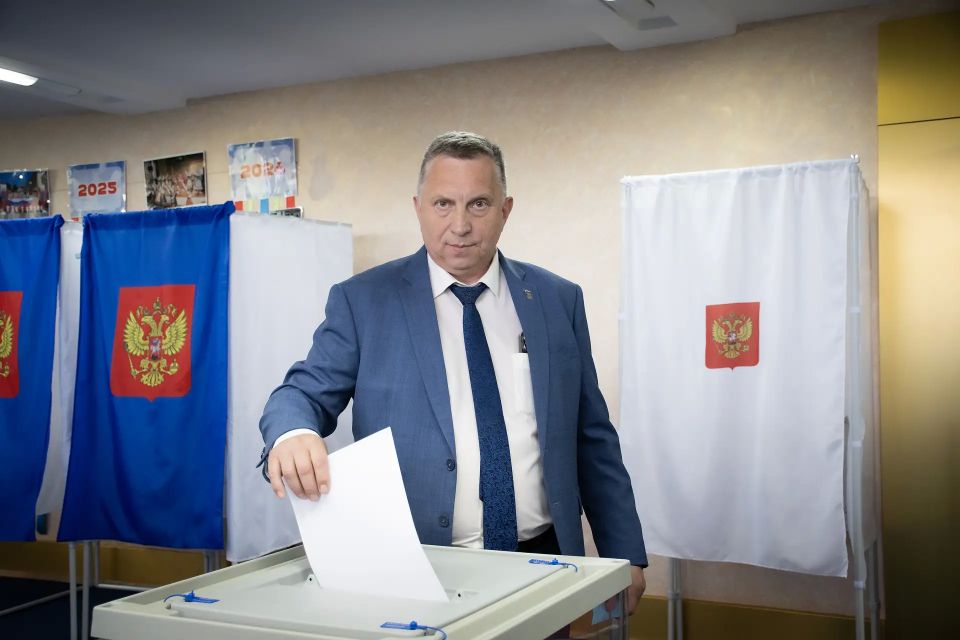 Брянские партийцы выдвинули Егора Ковальчука кандидатом на должность Губернатора Брянской области Брянские партийцы выдвинули Егора Ковальчука кандидатом на должность Губернатора Брянской области