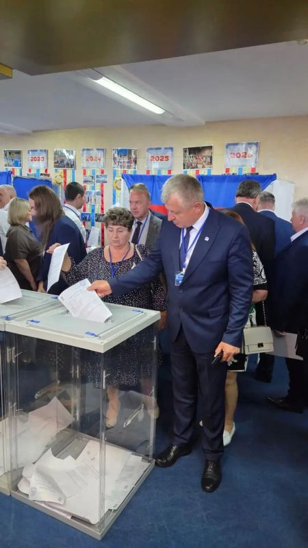 Сегодня важный день не только для регионального отделения Партии «Единая Россия», но и для всей Брянской области! Состоялся второй этап Конференции регионального отделения Партии Сегодня важный день не только для регионального отделения Партии «Единая Россия», но и для всей Брянской области! Состоялся второй этап Конференции регионального отделения Партии