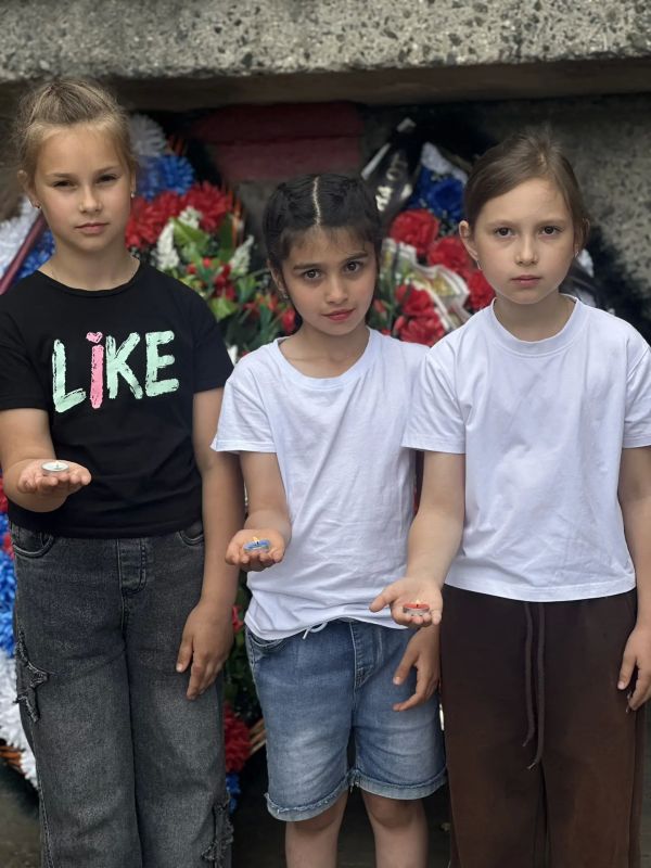 В Брянской области транспортные полицейские провели для школьников акцию «Свеча памяти» в преддверии Дня памяти и скорби В Брянской области транспортные полицейские провели для школьников акцию «Свеча памяти» в преддверии Дня памяти и скорби