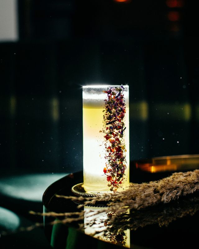 Кулинарные эксперименты: в Нью-Йорке появился коктейль со вкусом жареной курицы