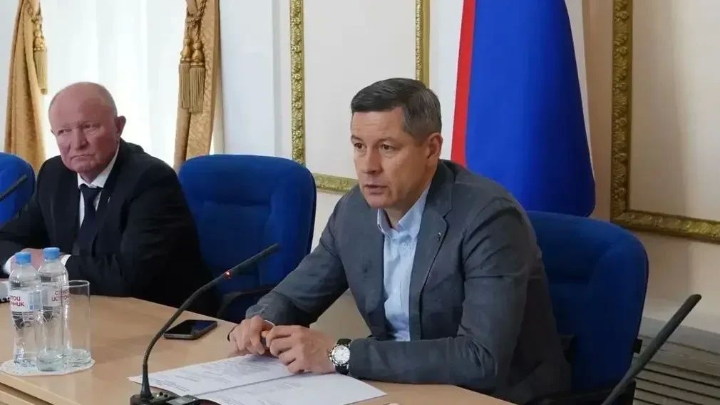 Врио Губернатора Брянской области Егор Ковальчук встретился с ведущими сельхозтоваропроизводителями региона