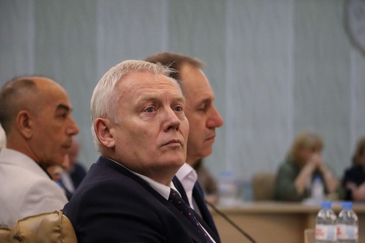 Заместитель председателя областной Думы Николай Якушенко принял участие в заседании Общественной палаты региона Заместитель председателя областной Думы Николай Якушенко принял участие в заседании Общественной палаты региона