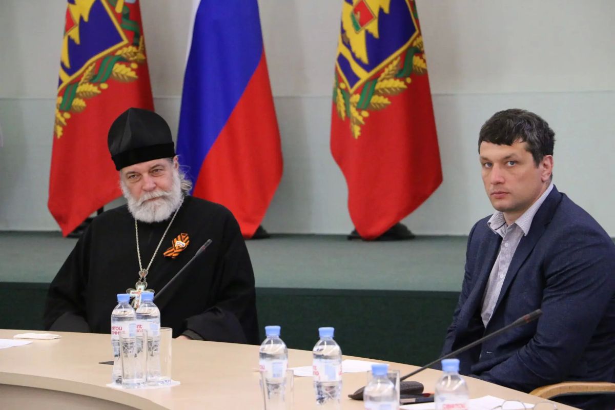 Заместитель председателя областной Думы Николай Якушенко принял участие в заседании Общественной палаты региона Заместитель председателя областной Думы Николай Якушенко принял участие в заседании Общественной палаты региона