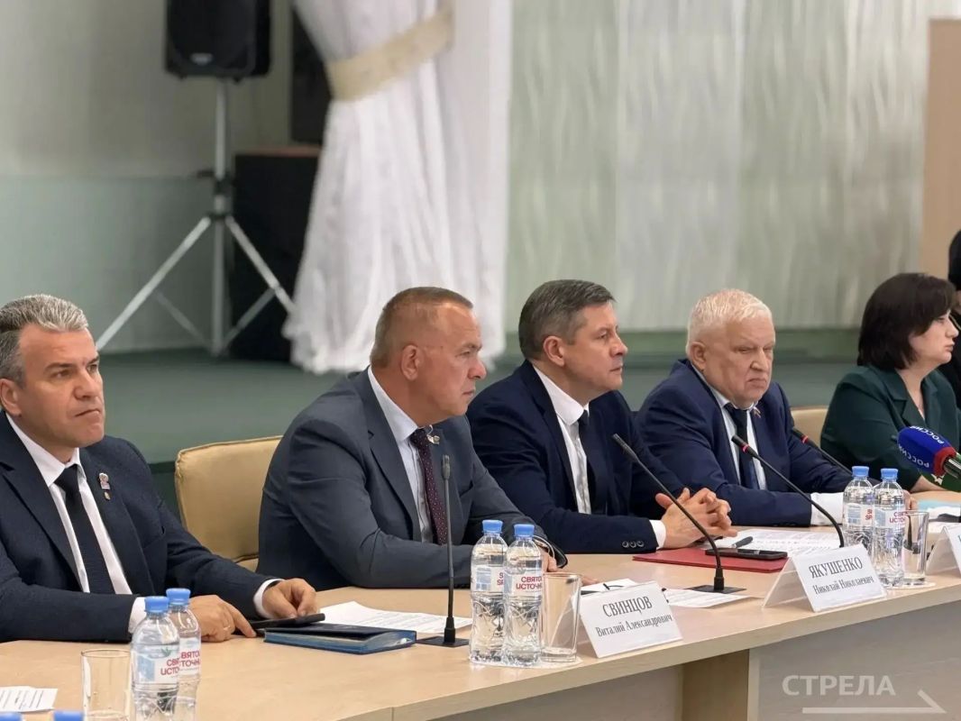 Сегодня состоялось пленарное заседание Общественной палаты Брянской области под председательством Валерия Родоманова Сегодня состоялось пленарное заседание Общественной палаты Брянской области под председательством Валерия Родоманова