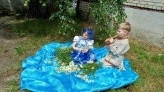 Я ромашку на лугу. Отыскать всегда смогу: Я ромашку на лугу. Отыскать всегда смогу: