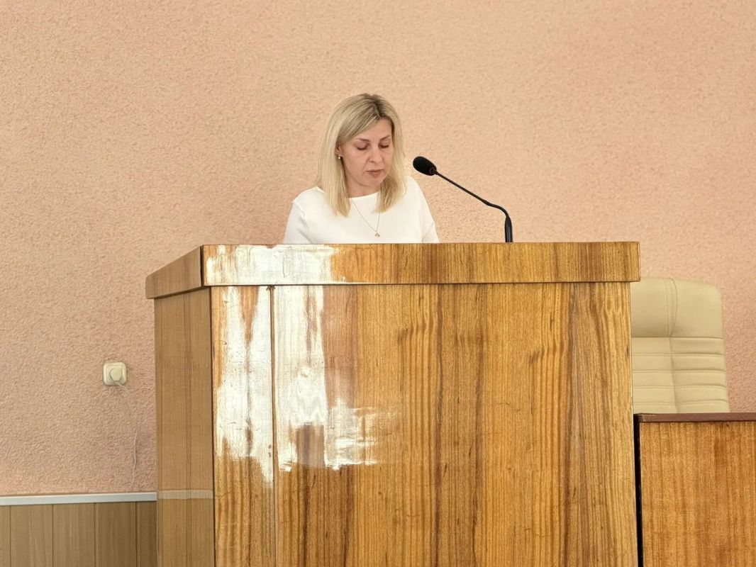 Сегодня состоялось 24-ое внеочередное заседание Клинцовского городского Совета народных депутатов Сегодня состоялось 24-ое внеочередное заседание Клинцовского городского Совета народных депутатов