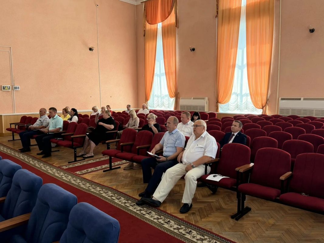 Сегодня состоялось 24-ое внеочередное заседание Клинцовского городского Совета народных депутатов Сегодня состоялось 24-ое внеочередное заседание Клинцовского городского Совета народных депутатов