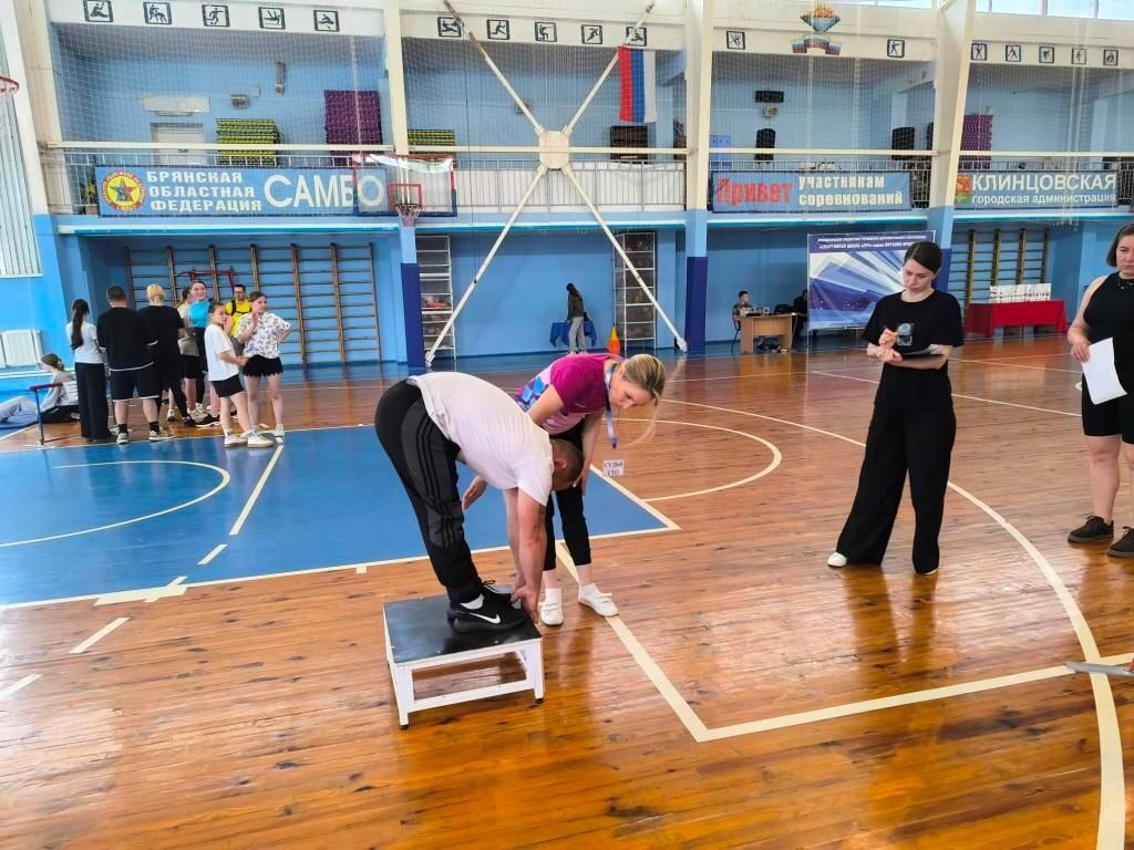 Семейный спортивный фестиваль «Мы вместе!» Семейный спортивный фестиваль «Мы вместе!»