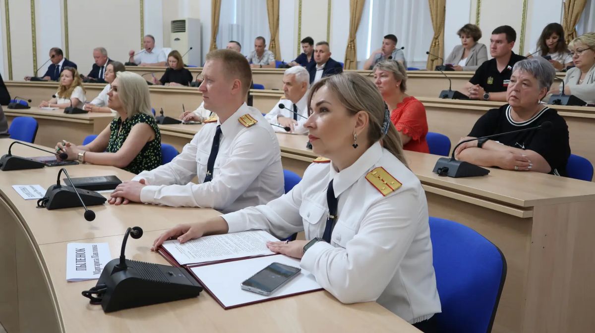 В Брянске с участием представителей центрального аппарата СК России состоялось совещание В Брянске с участием представителей центрального аппарата СК России состоялось совещание