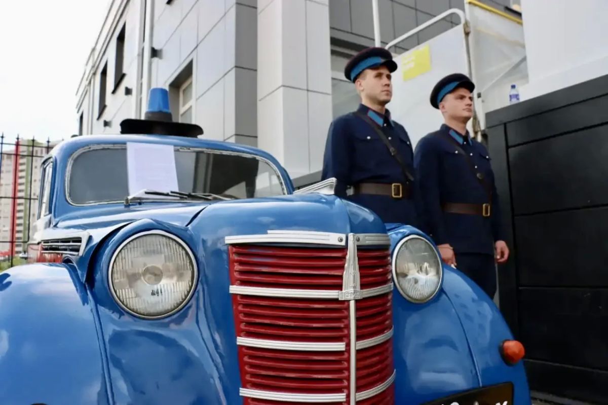 90 лет на страже безопасности: в Брянске отметили юбилей Госавтоинспекции! 90 лет на страже безопасности: в Брянске отметили юбилей Госавтоинспекции!