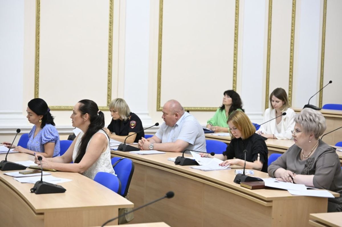 Инна Мухина: Приняла участие в заседании КДН и ЗП при Правительстве Брянской области, на котором обсудили меры по обеспечению детской безопасности Инна Мухина: Приняла участие в заседании КДН и ЗП при Правительстве Брянской области, на котором обсудили меры по обеспечению детской безопасности