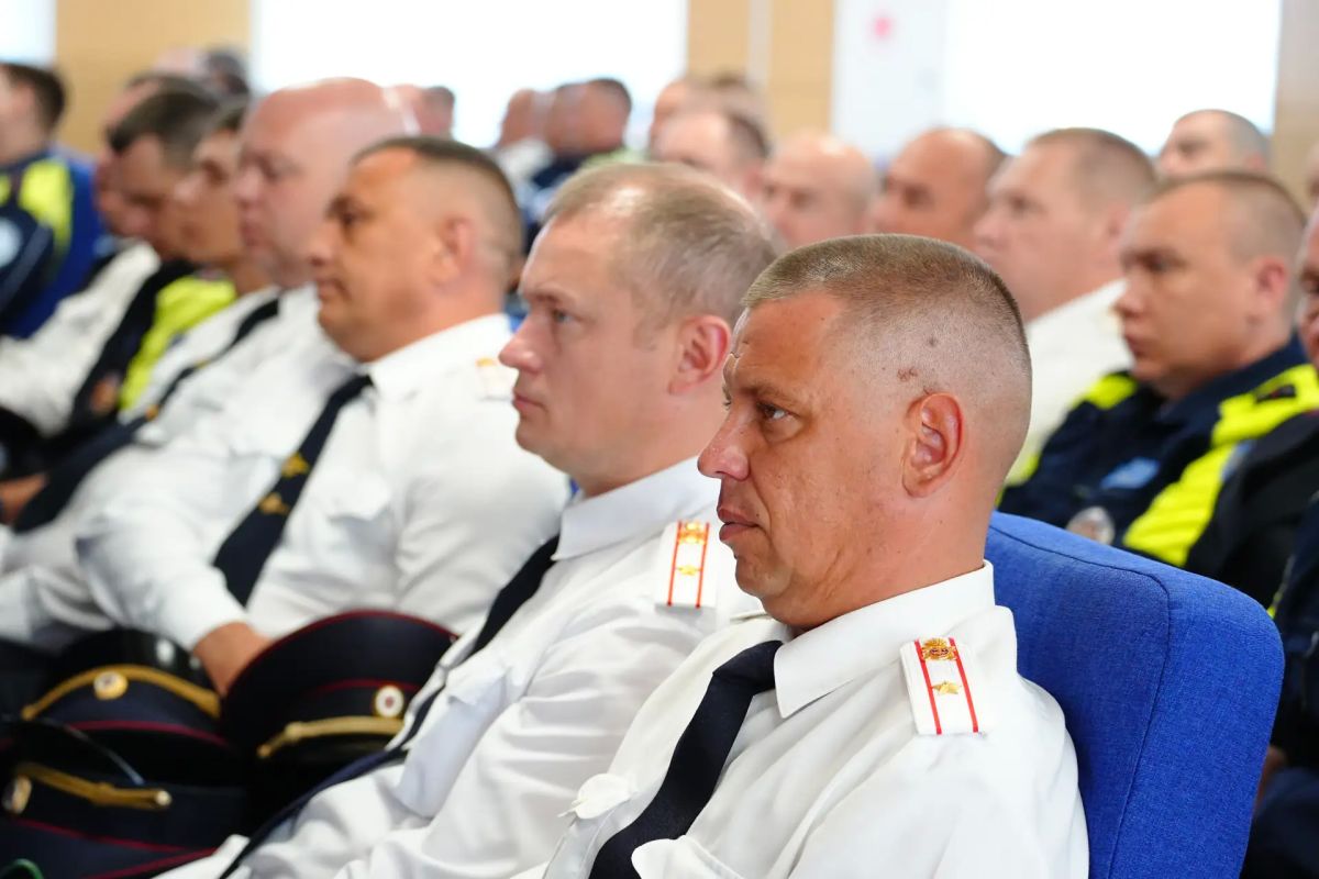 В УМВД России по Брянской области состоялось торжественное мероприятие в честь празднования 90-летия образования службы ГАИ В УМВД России по Брянской области состоялось торжественное мероприятие в честь празднования 90-летия образования службы ГАИ