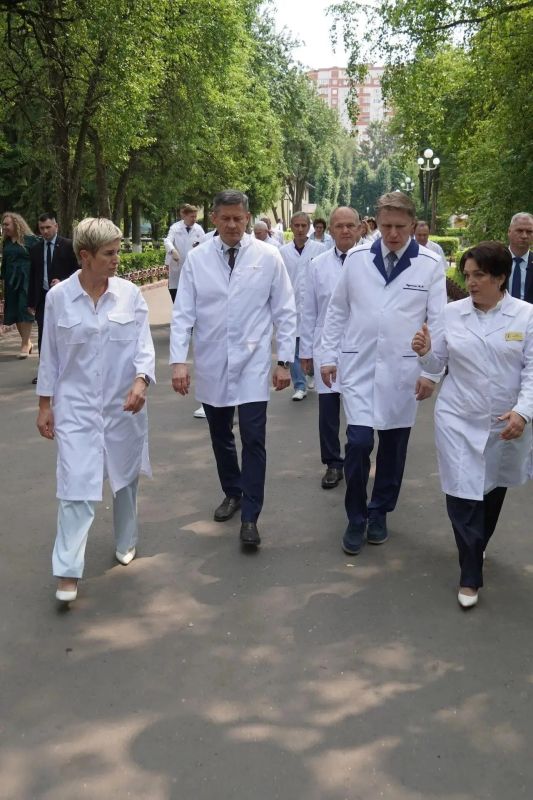 Брянскую область с рабочим визитом посетил министр здравоохранения Михаил Мурашко Брянскую область с рабочим визитом посетил министр здравоохранения Михаил Мурашко
